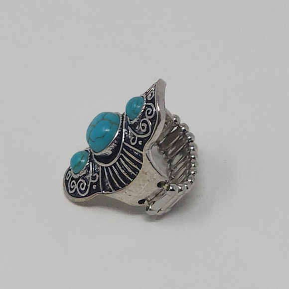 Turquoise Color Stone Southwest Style Concho Stretch Statement Ring - Picture 7 of 14